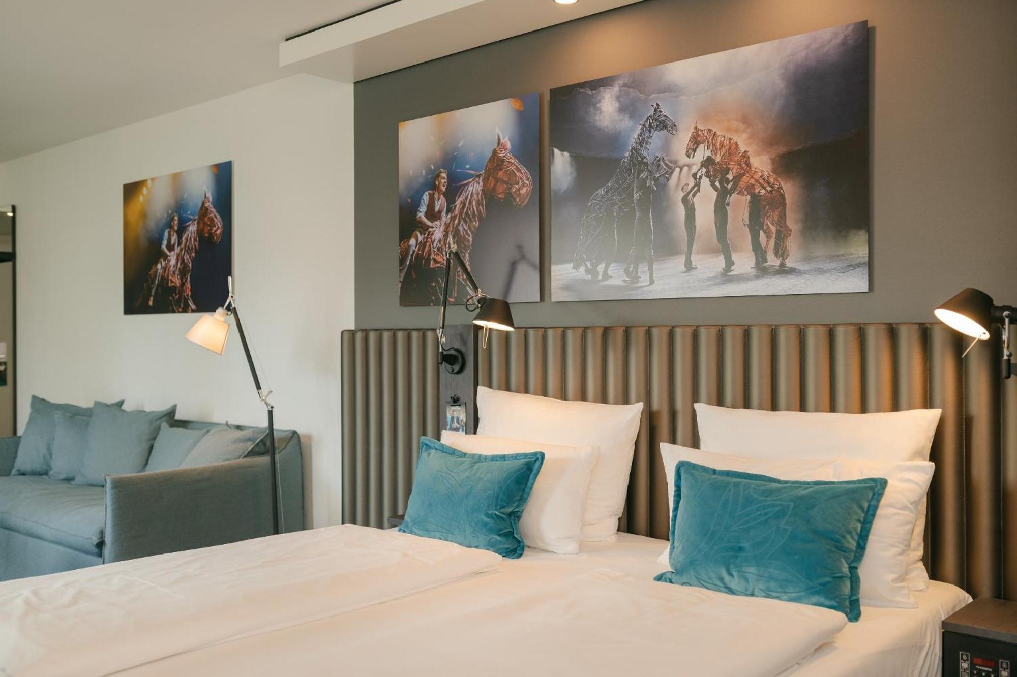 Motel One Berlin-Ku'Damm — Foto 3